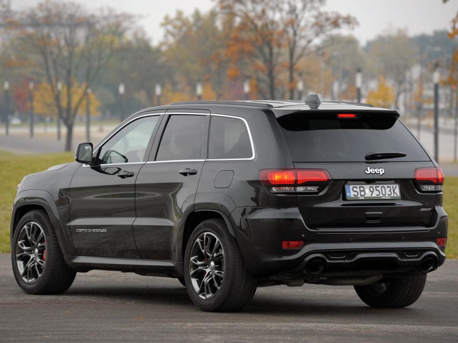  Jeep Grand Cherokee SRT 2013 года  (EU) (фото 13 из 14)